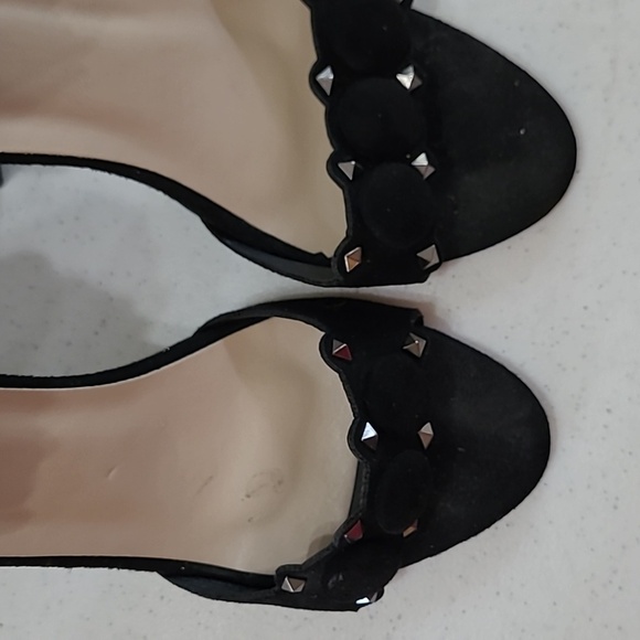 💥3for$12💥 Steve Harvey Celebrity Edition black suede ankle strap heels size 9 - Picture 3 of 10